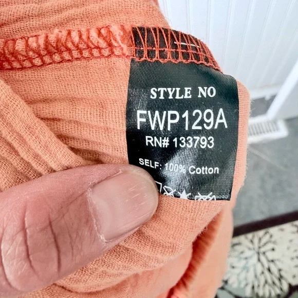 POL Coral Lace Trim Pants - Picture 8 of 10